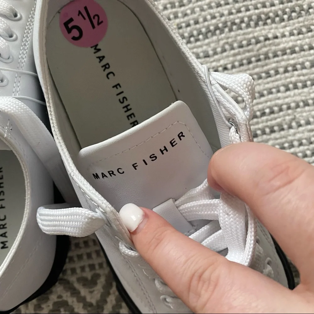 NWT Marc Fisher Black & White Sneakers - Picture 5 of 5